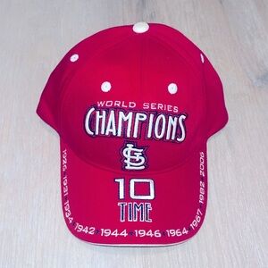 NWT St Louis Cardinals MLB 10 Time Champion Strapback Red Hat Cap New With Tags